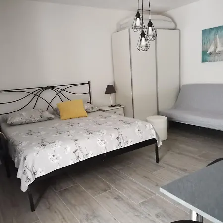 Robinson My Dream Apartman *